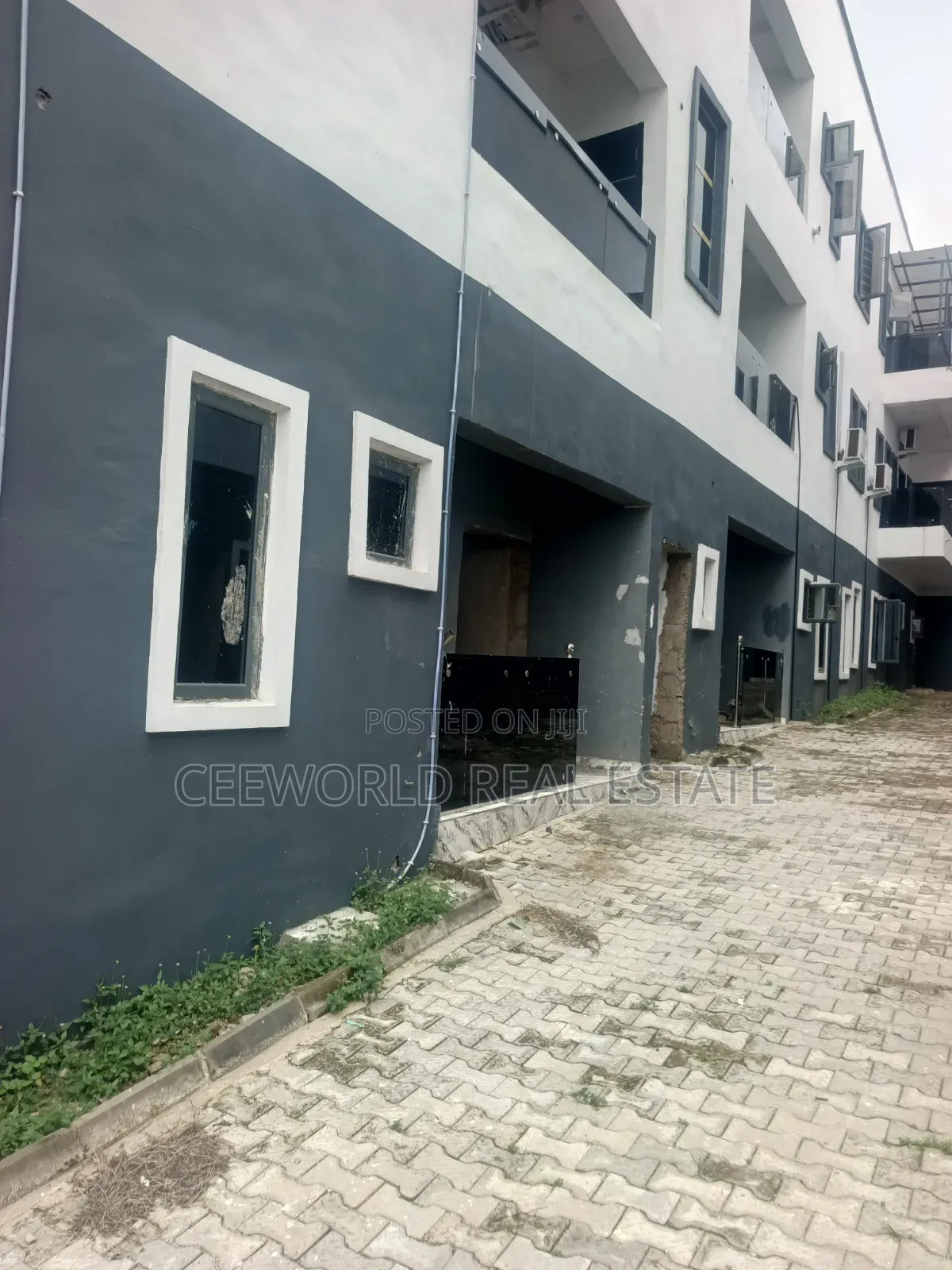 Furnished 2bdrm Apartment in Oluyole Estate for rent