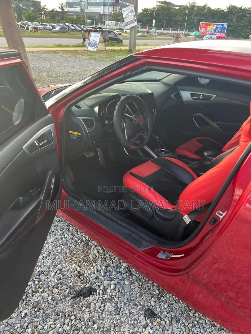 Hyundai Veloster 2013 White