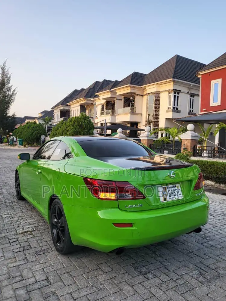Lexus IS 250 C 2012