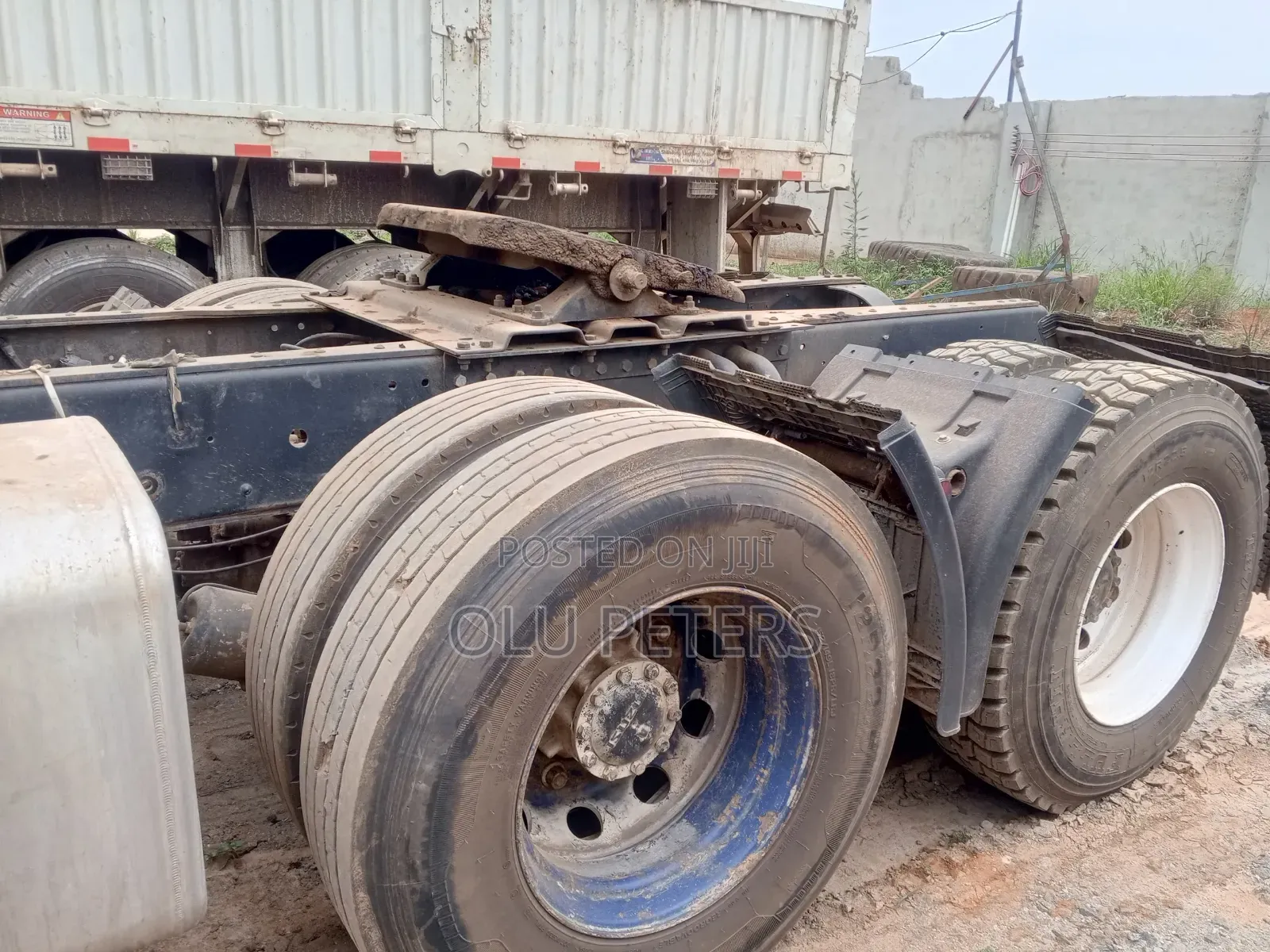 Isuzu Giga Tractor Head
