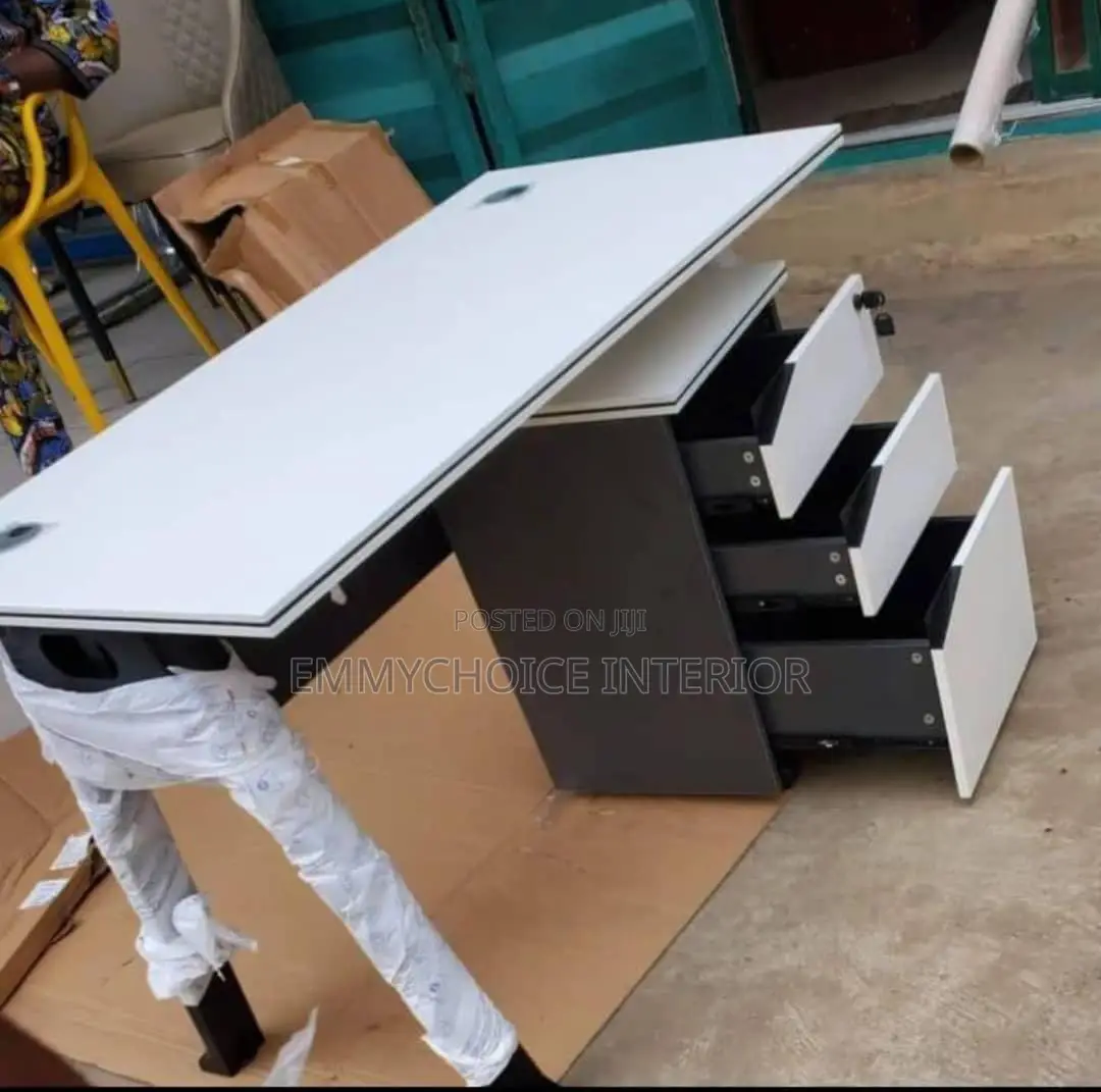 Modern Office Workstation Desk With Drawers