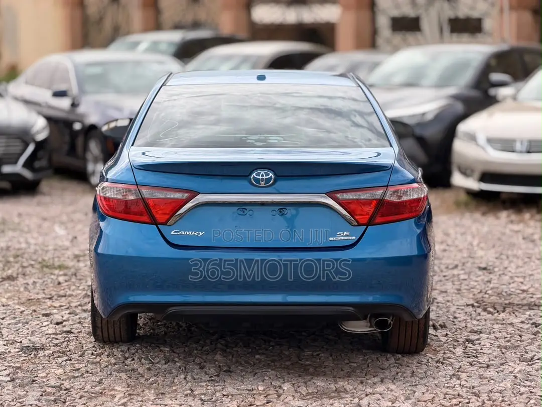 Toyota Camry 2016 Blue