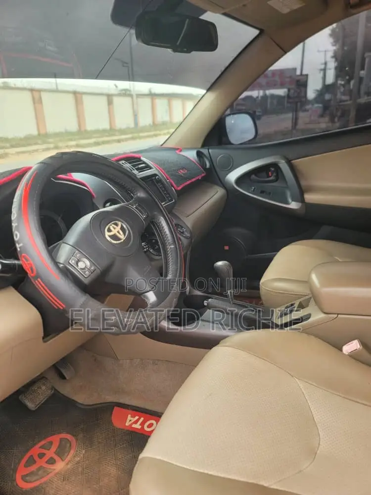 Toyota RAV4 2.5 Limited 2012 Brown