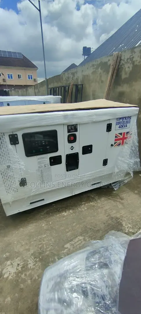 40KVA UK Perkins Soundproof Coper Coli Generator
