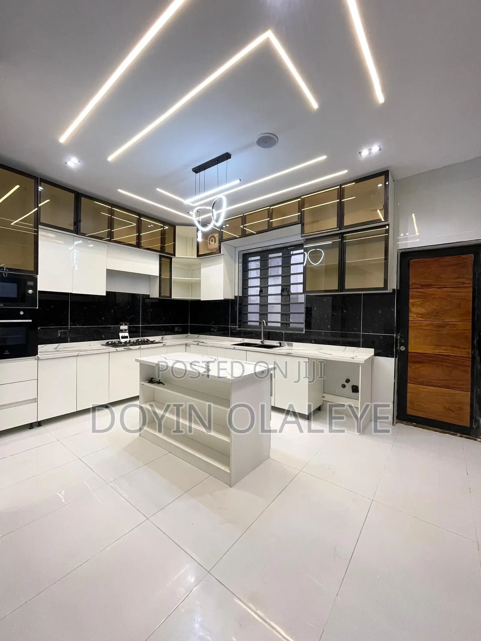 4bdrm Duplex in Ado / Ajah for sale