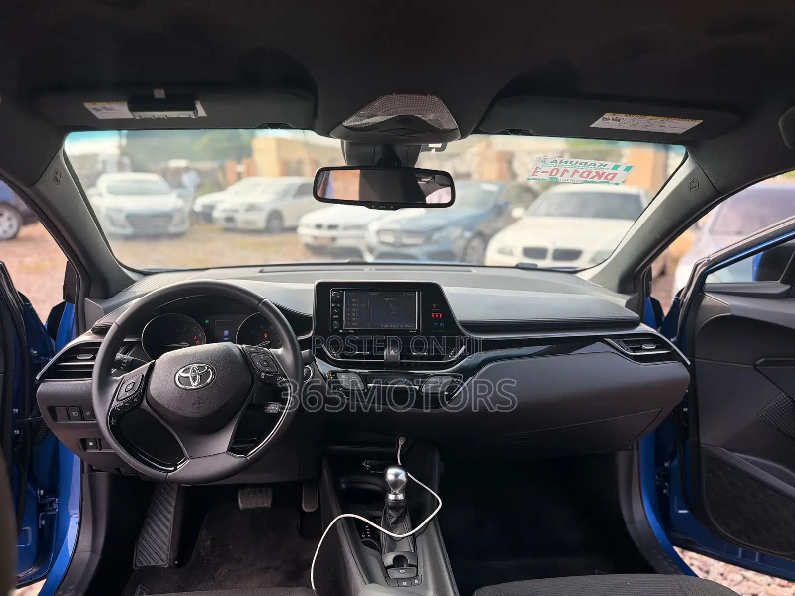 Toyota C-HR XLE Prermium FWD (2.0L 4cyl 2AM) 2018 Blue