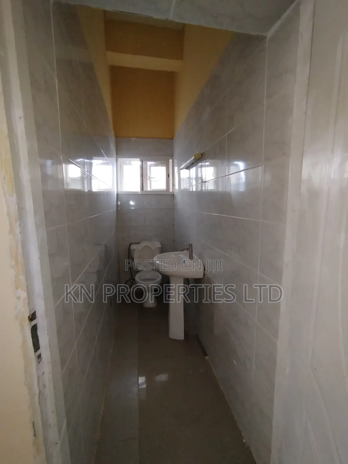 3bdrm Block of Flats in Guzape for rent