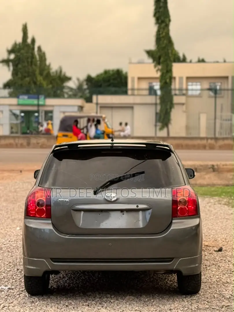 Toyota Corolla 2007 Gray