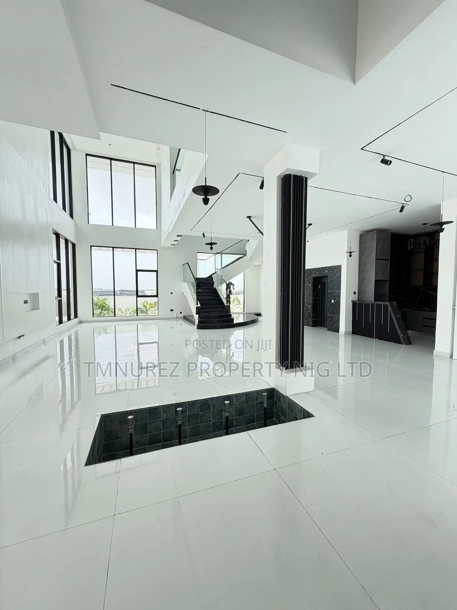 5bdrm Duplex in Lekki for sale