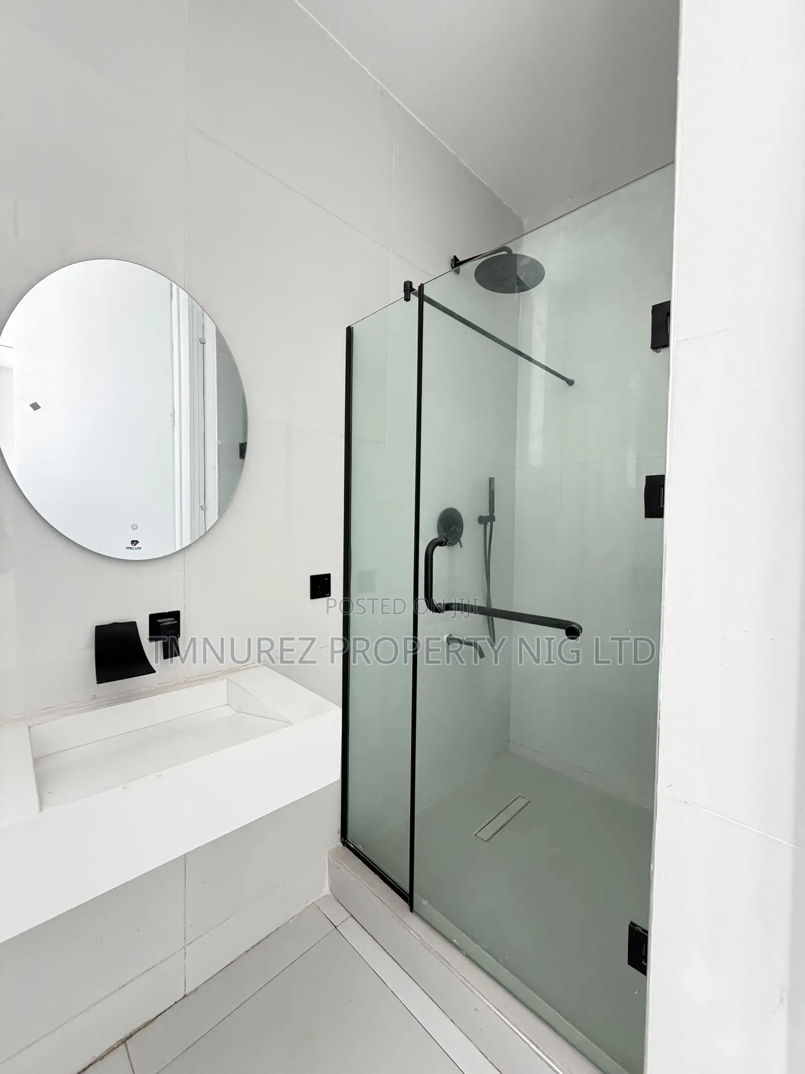 5bdrm Duplex in Lekki for sale
