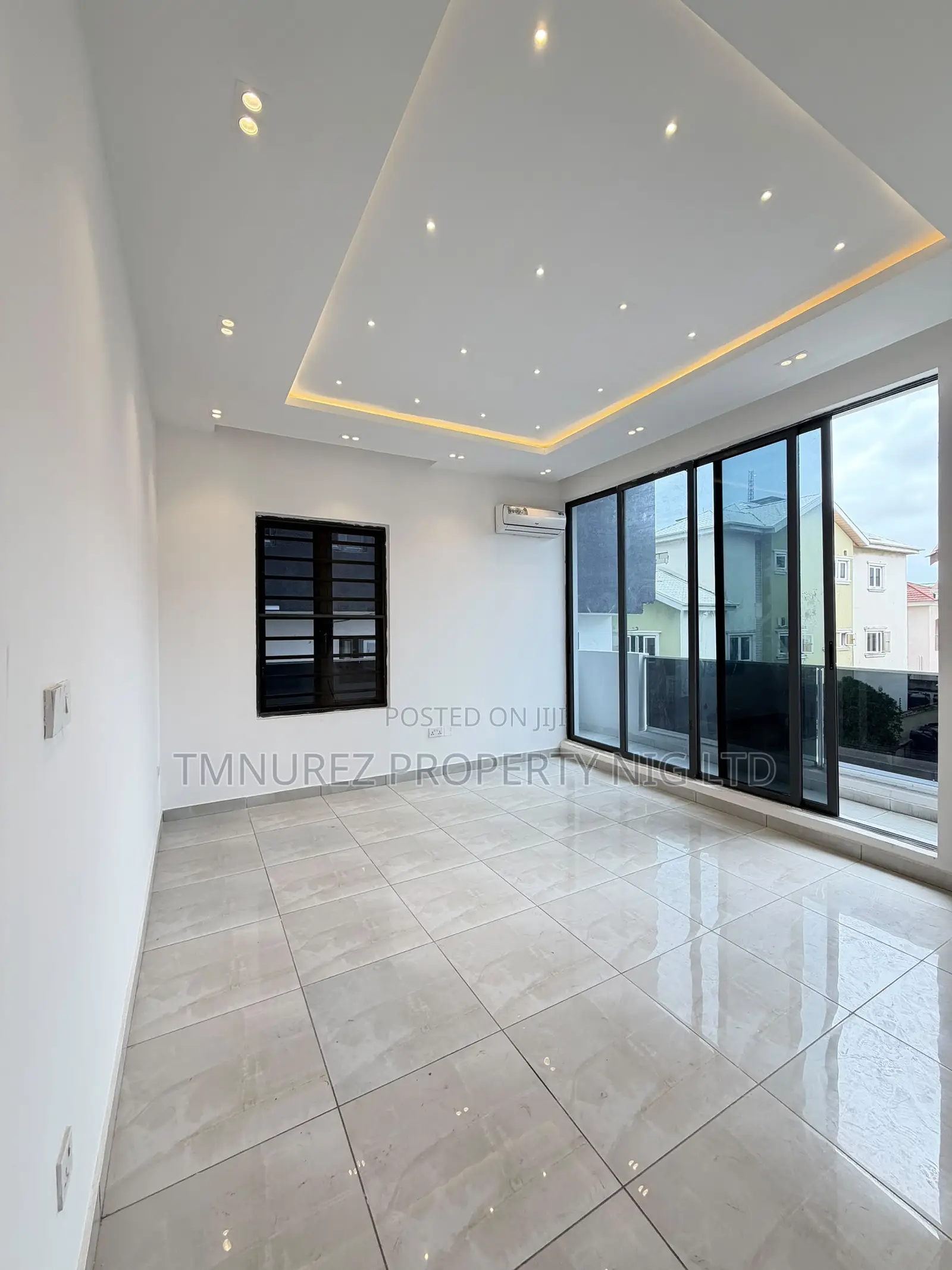 3bdrm Duplex in Lekki for sale