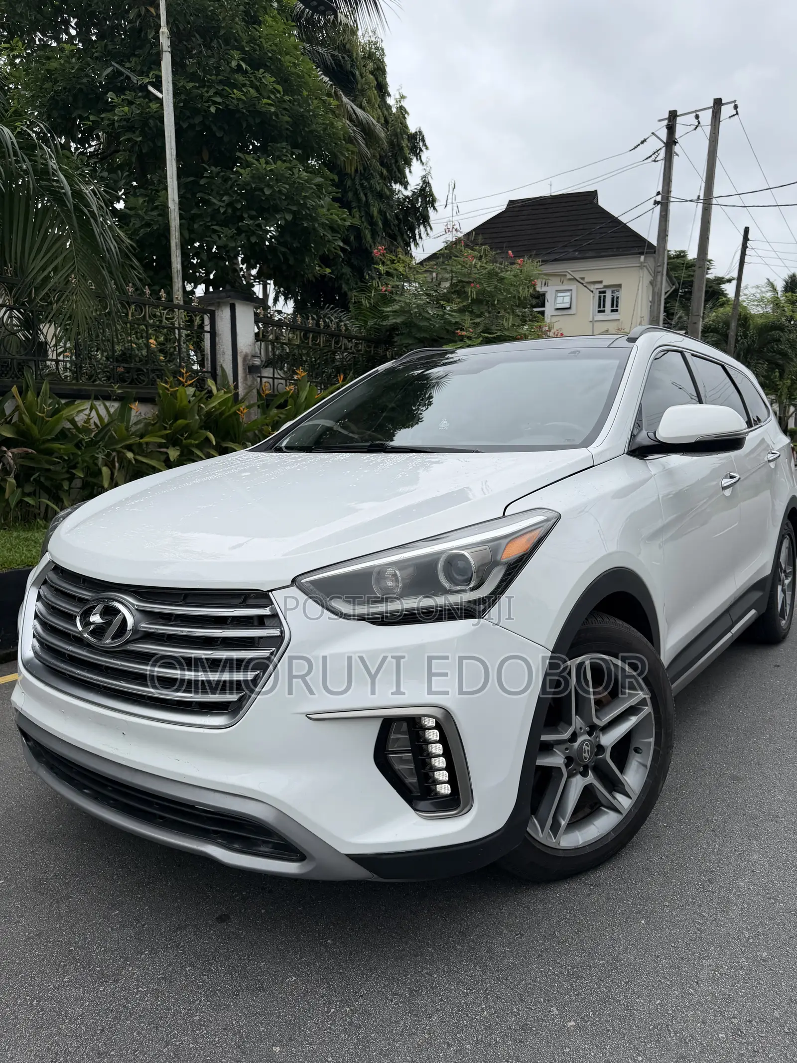 Hyundai Santa Fe Limited Ultimate AWD 2017 White