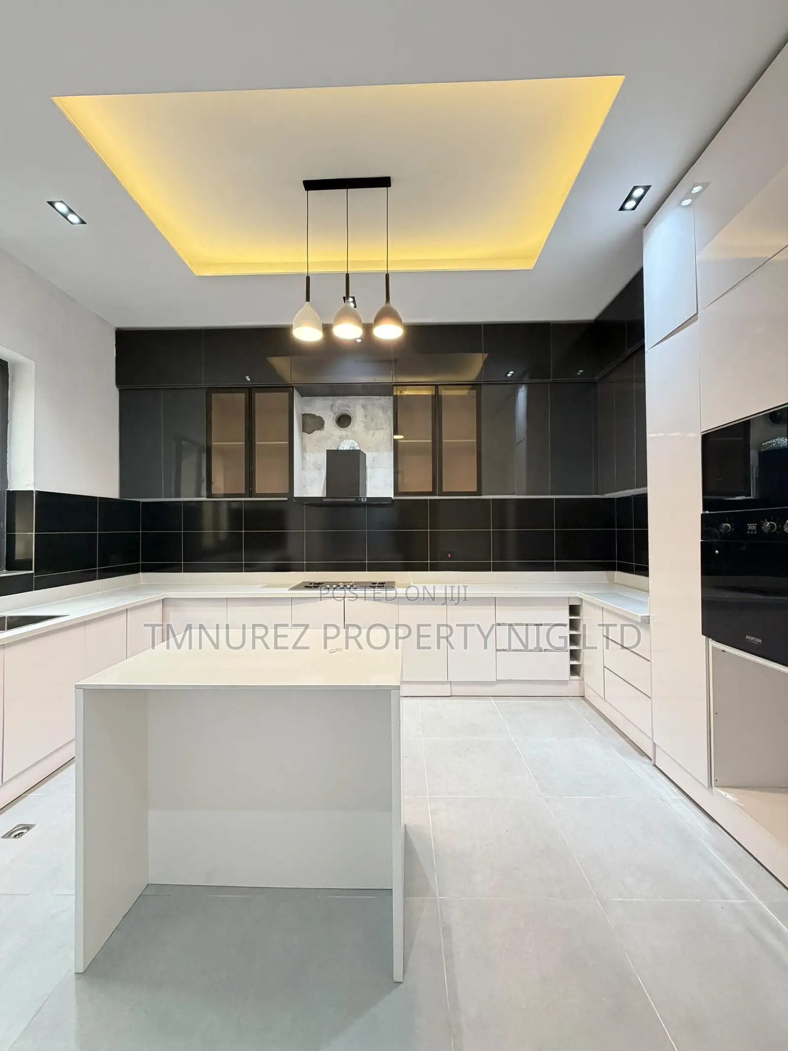 4bdrm Duplex in Lekki for sale