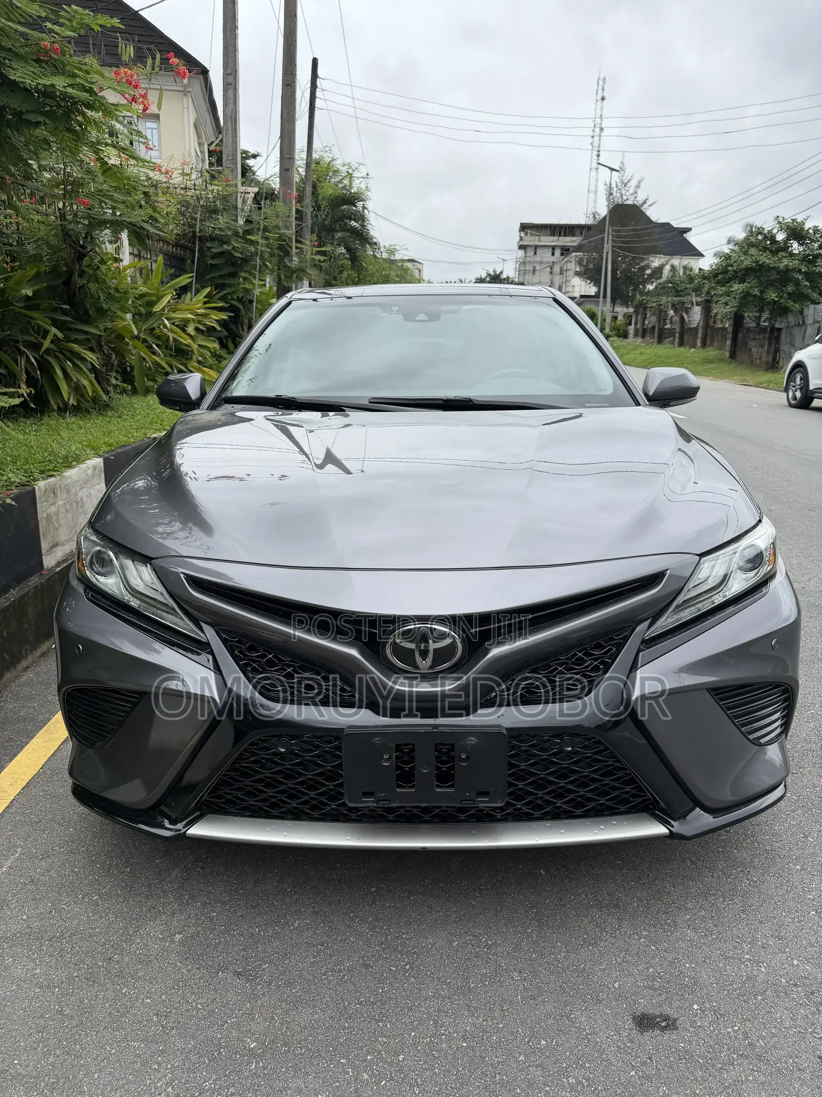 Toyota Camry XSE FWD (2.5L 4cyl 8AM) 2018 Gray