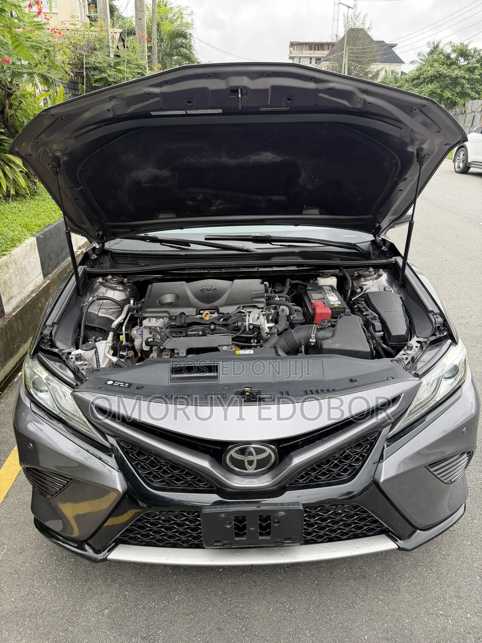 Toyota Camry XSE FWD (2.5L 4cyl 8AM) 2018 Gray