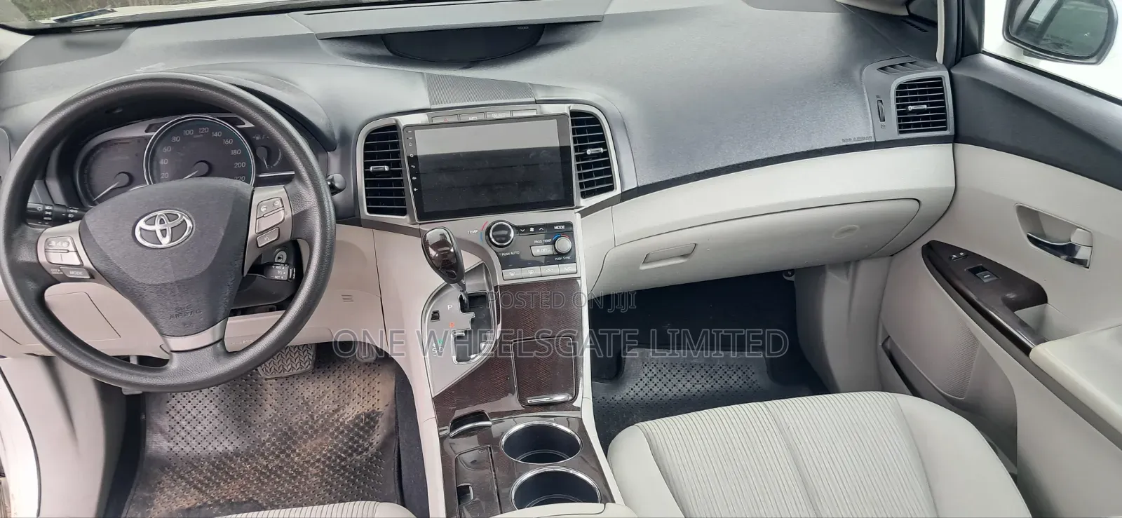 Toyota Venza 2012 White