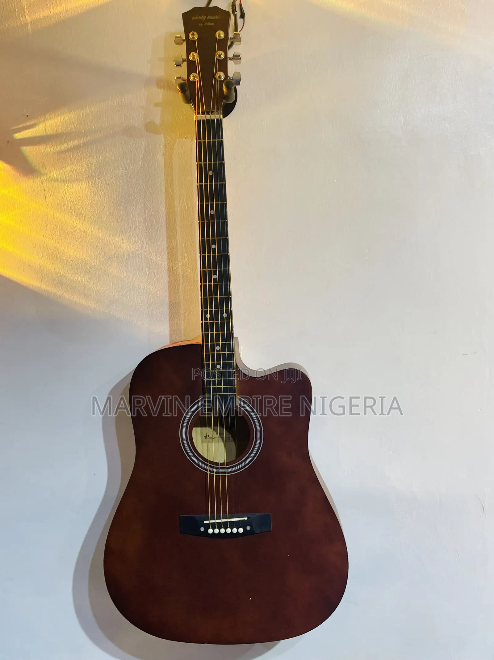 Windy Music Acoustic Guitar Big 41 Inches With Bag