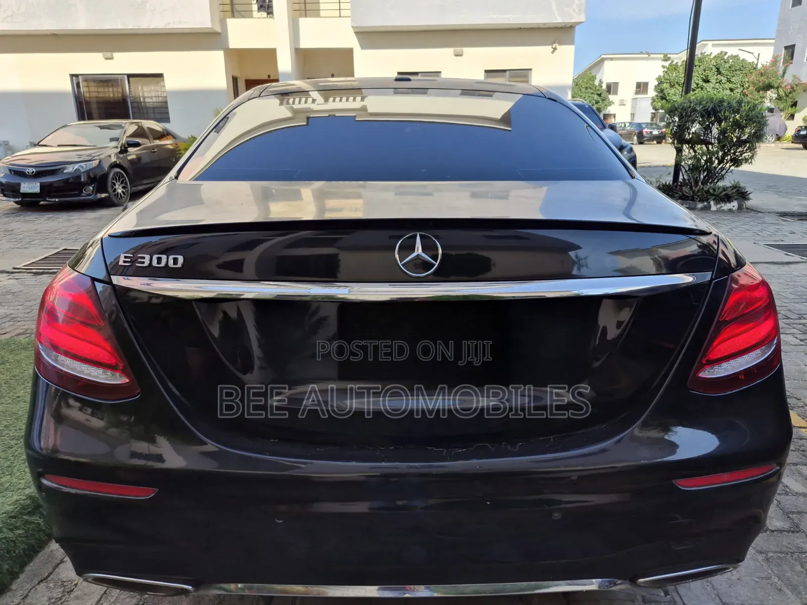 Mercedes-Benz E300 2018 Black