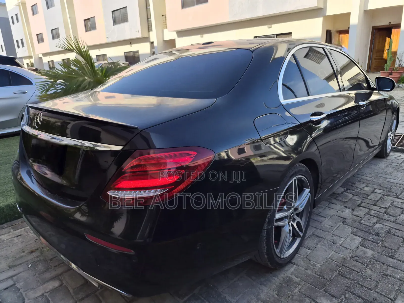Mercedes-Benz E300 2018 Black