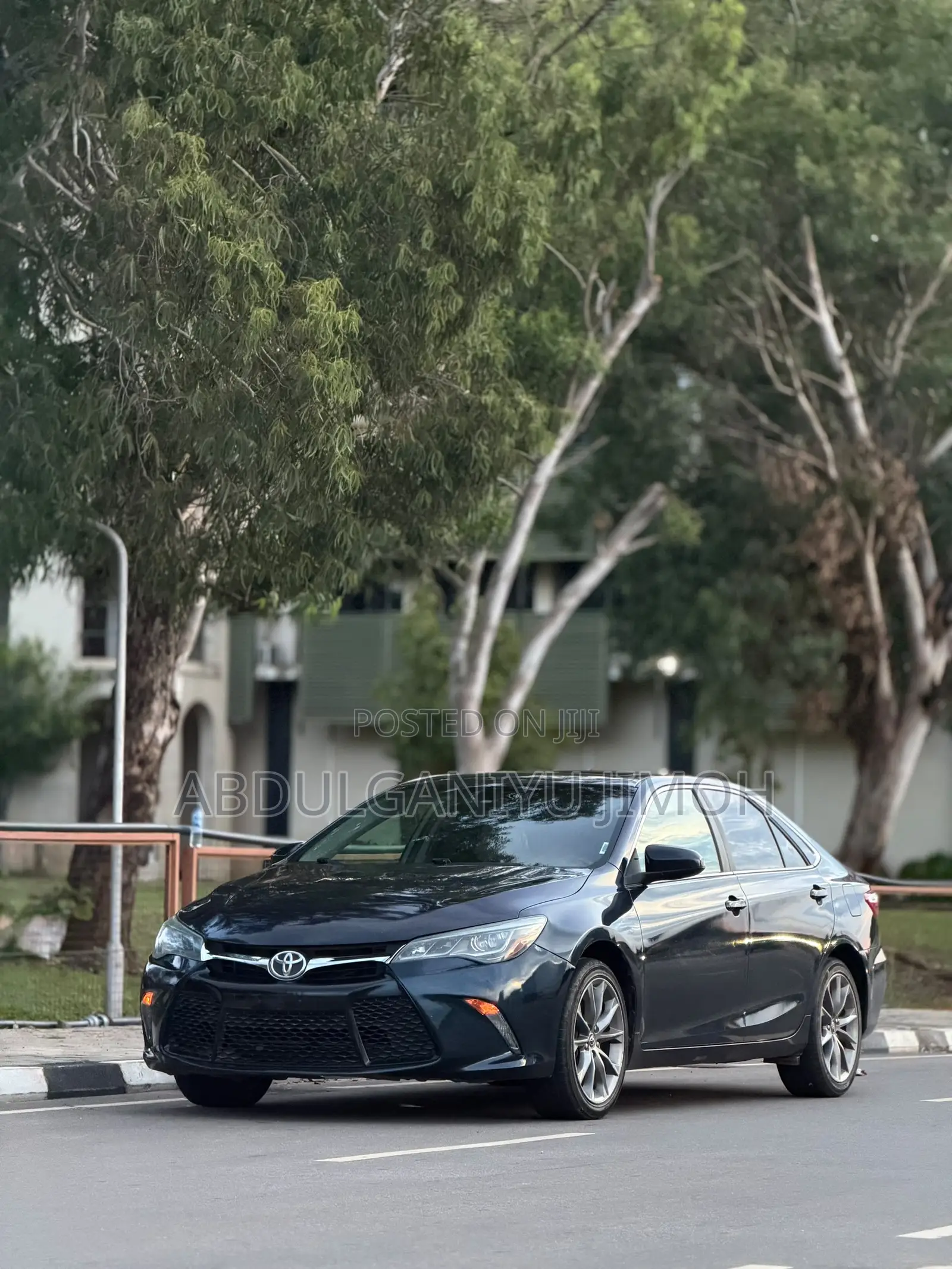 Toyota Camry 2016 Black
