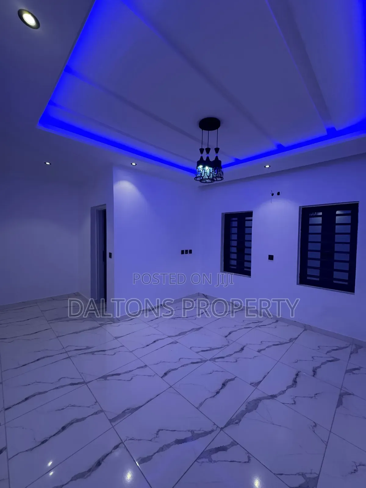 4bdrm Duplex in Bolivia, Sabon Lugbe for sale