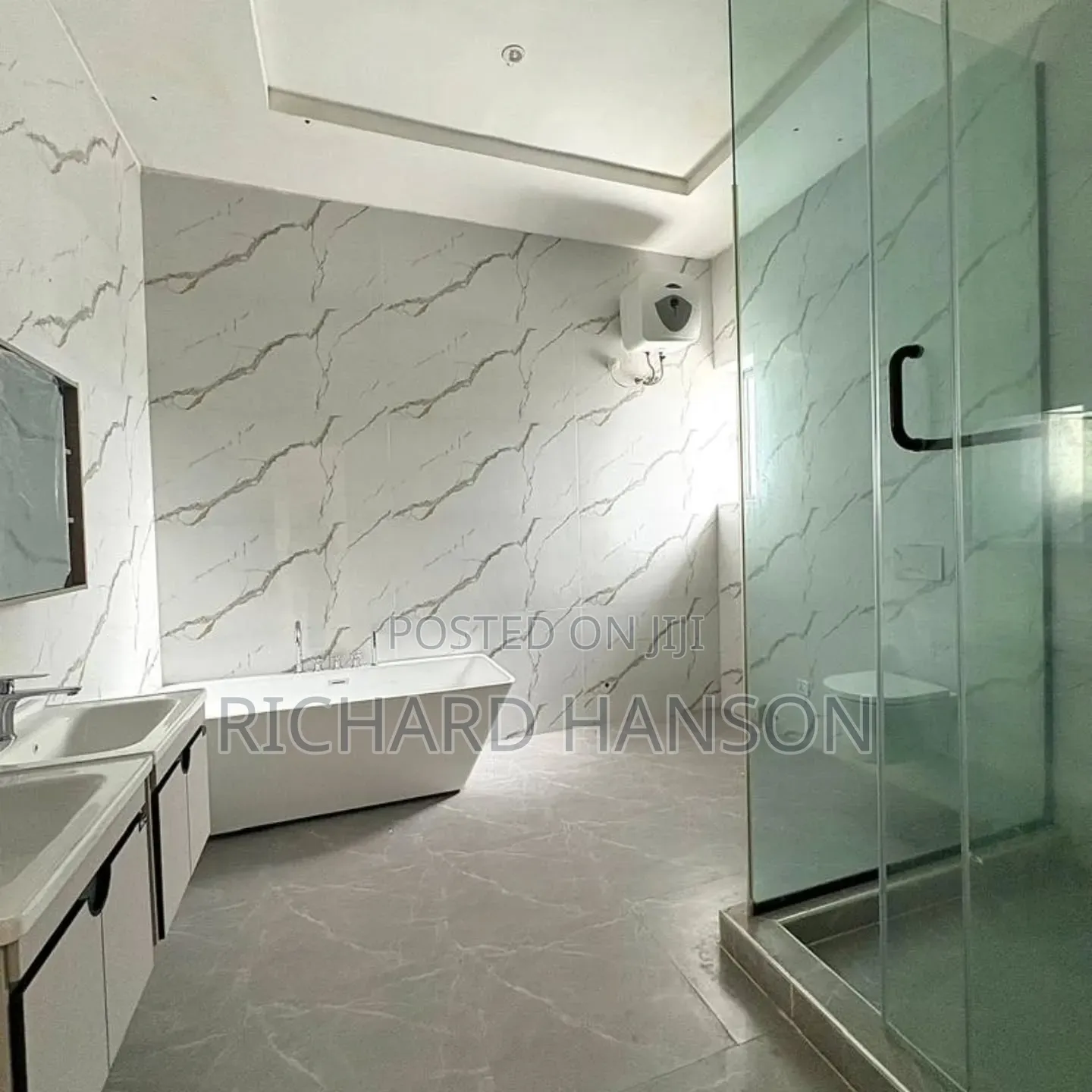 4bdrm Duplex in Inside Vgc for sale