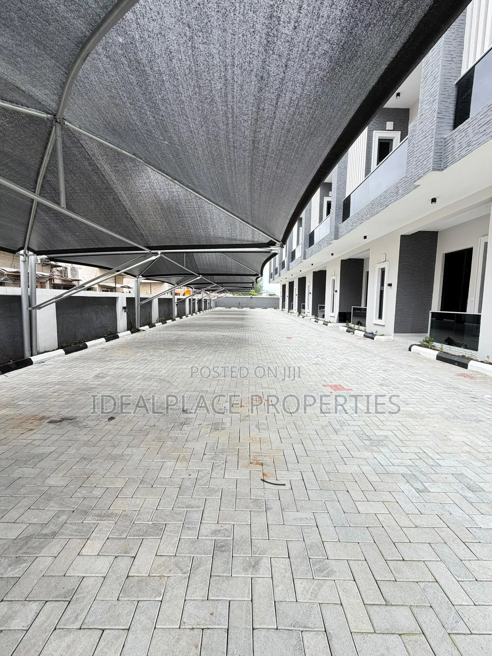 4bdrm Townhouse/Terrace in Victoria Island for sale