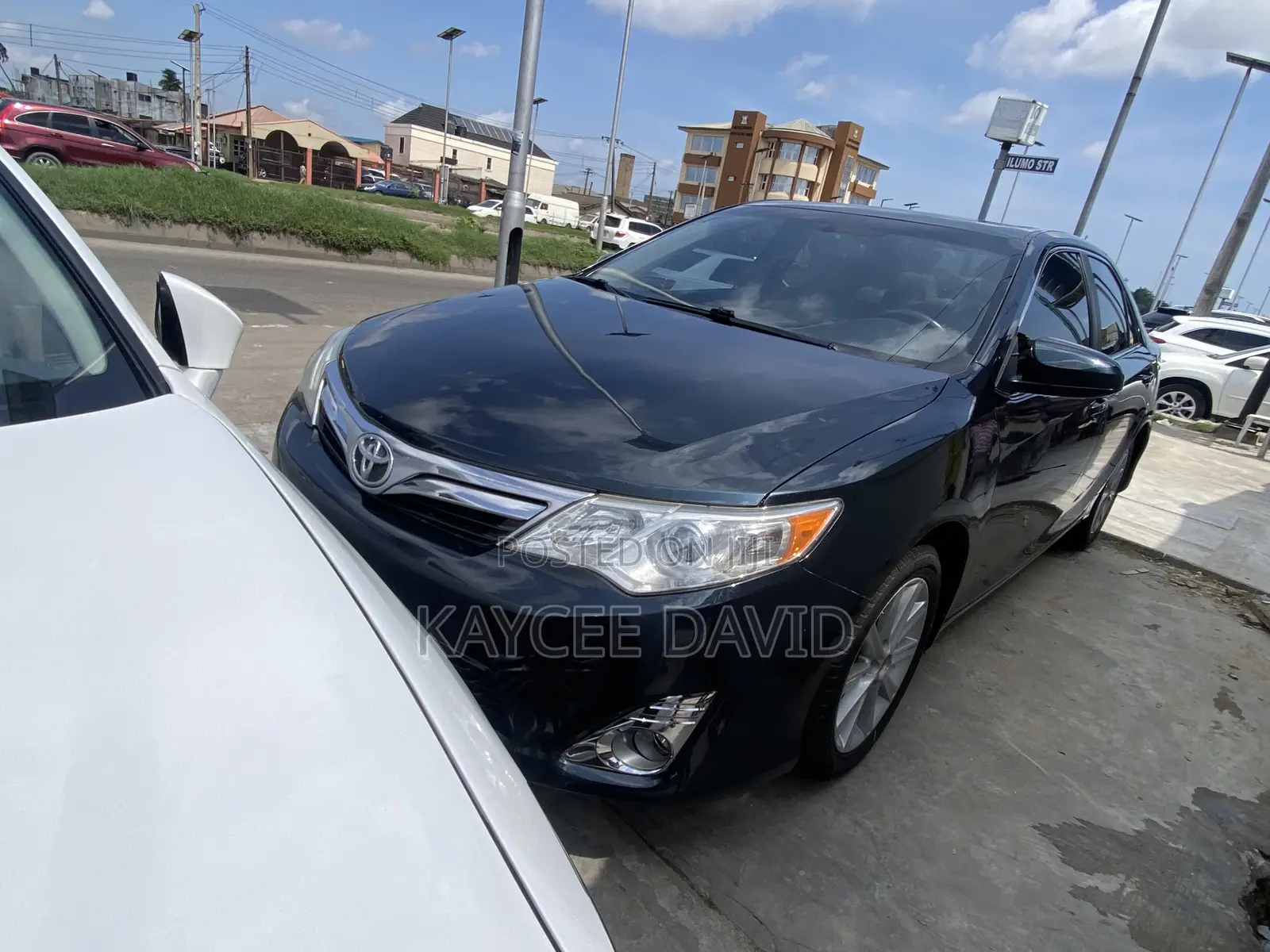 Toyota Camry XLE 4dr Sedan (2.5L 4cyl 6A) 2013 Blue