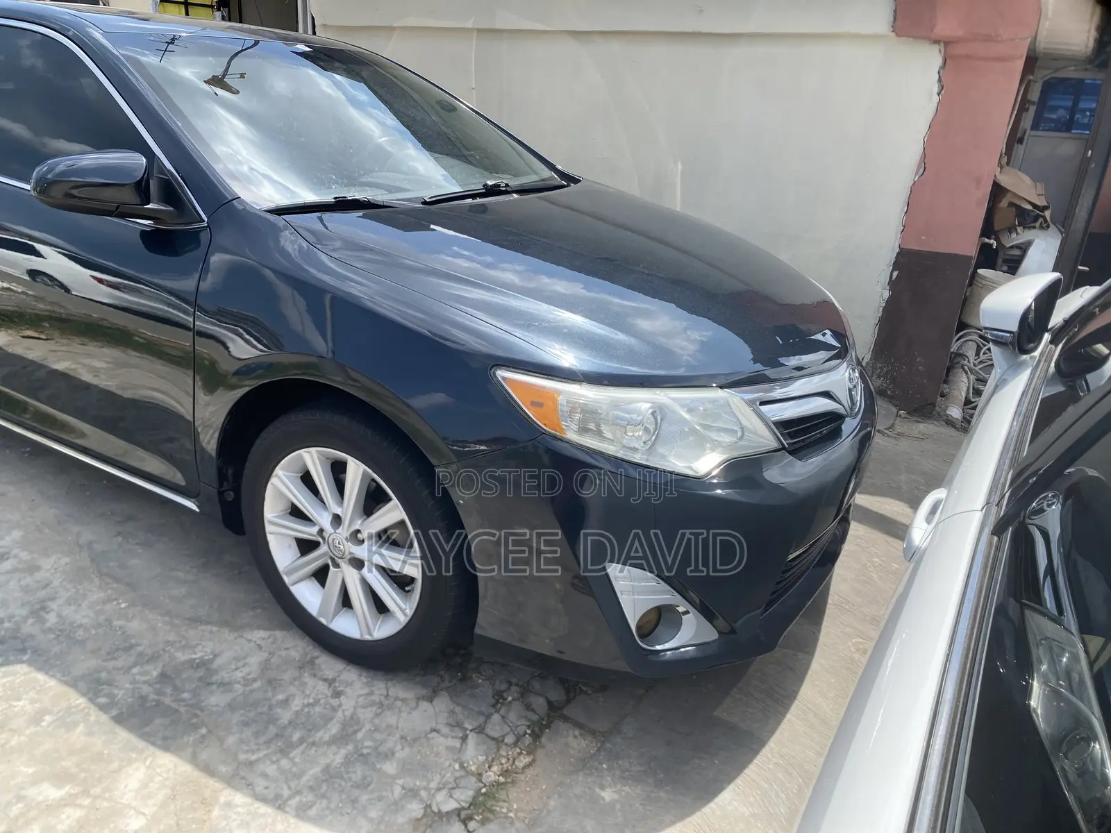 Toyota Camry XLE 4dr Sedan (2.5L 4cyl 6A) 2013 Blue