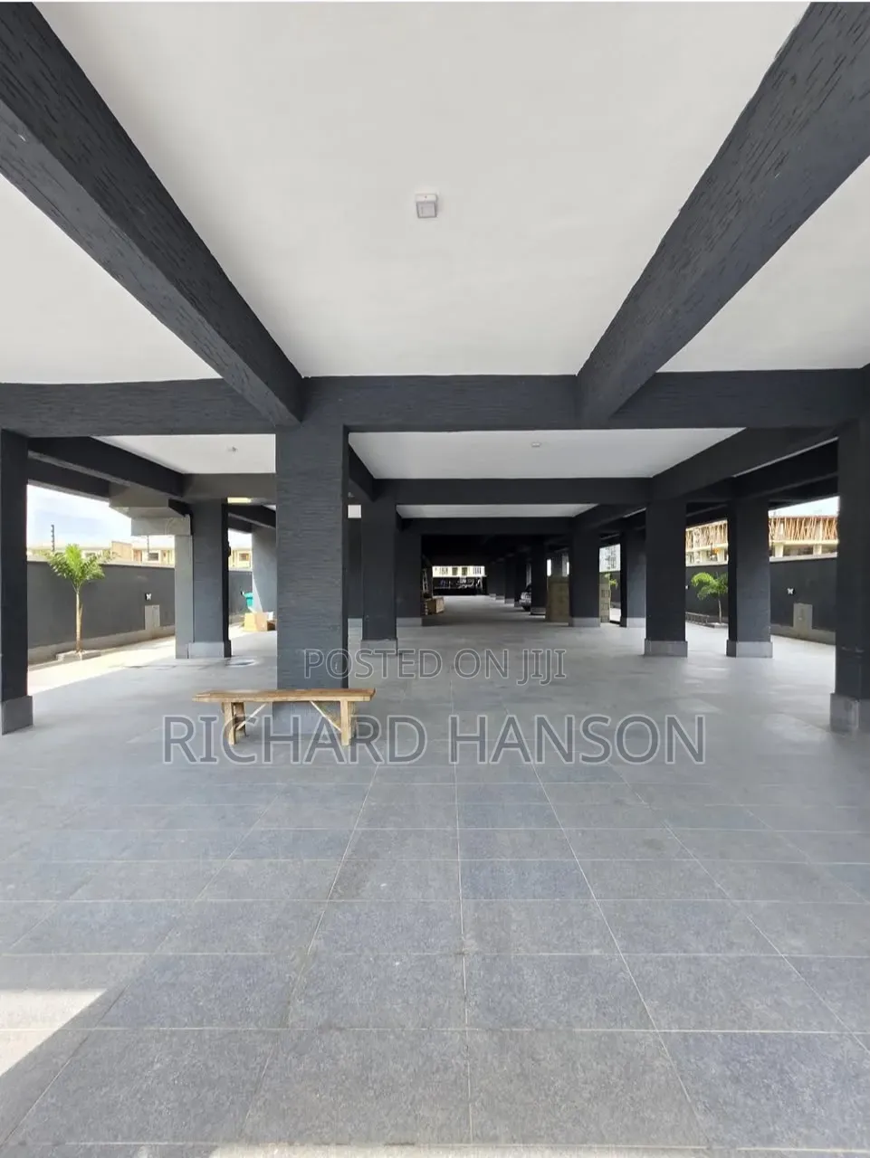 Furnished 3bdrm Apartment in In Lekki Phase 1 for sale