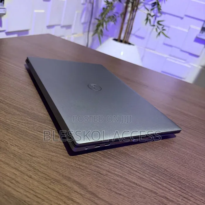 Laptop Dell Precision 5470 32GB Intel Core i9 SSD 512GB