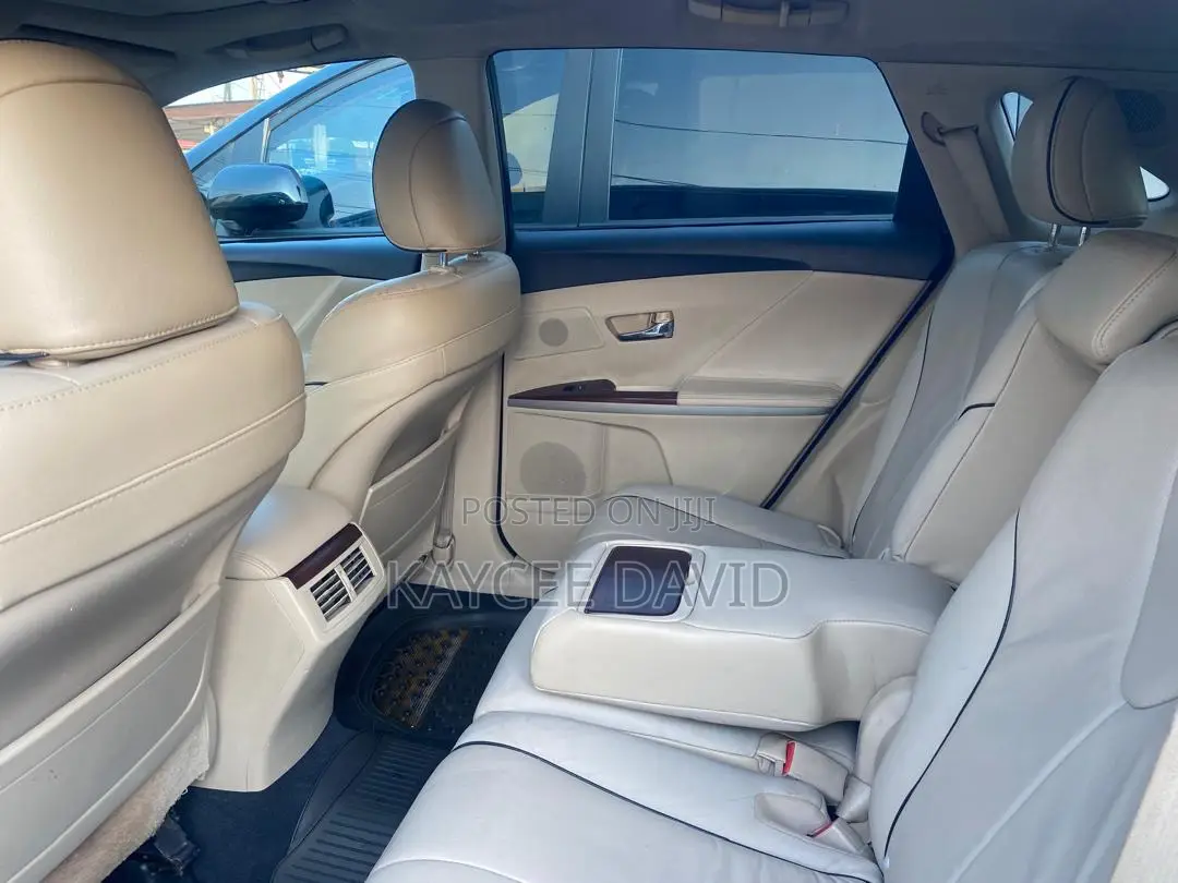 Toyota Venza V6 AWD 2010 Green