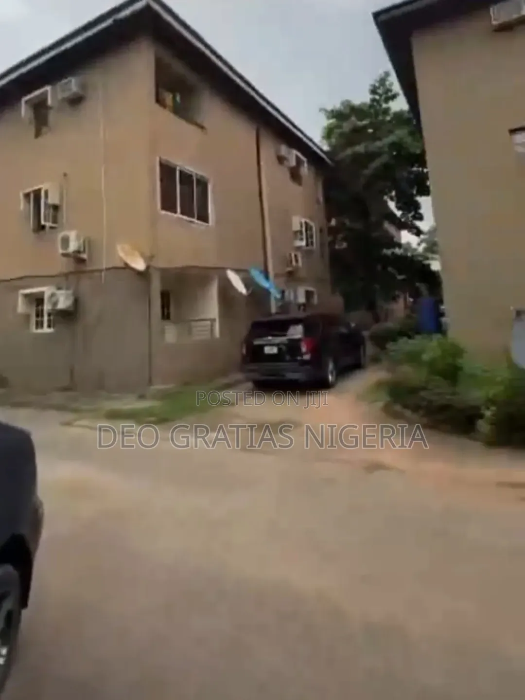 3bdrm Block of Flats in Mini Estate, Wuse 2 for sale