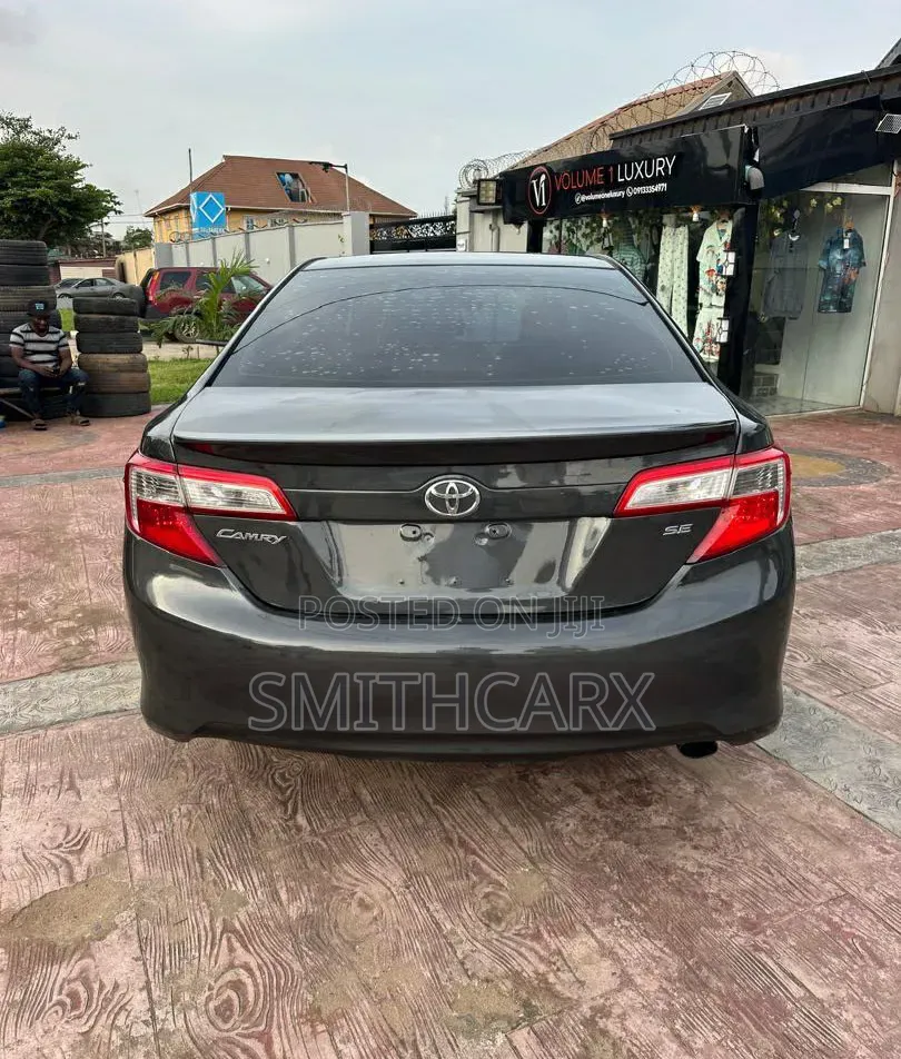 Toyota Camry 2012 Gray