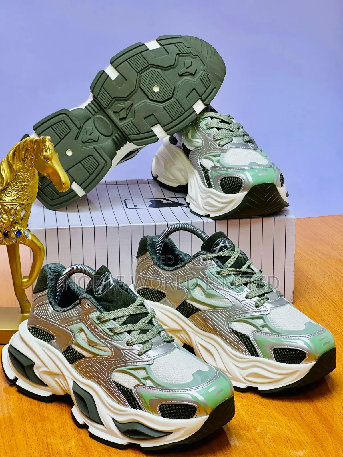 High Grade Unisex Sneakers AGL 7d