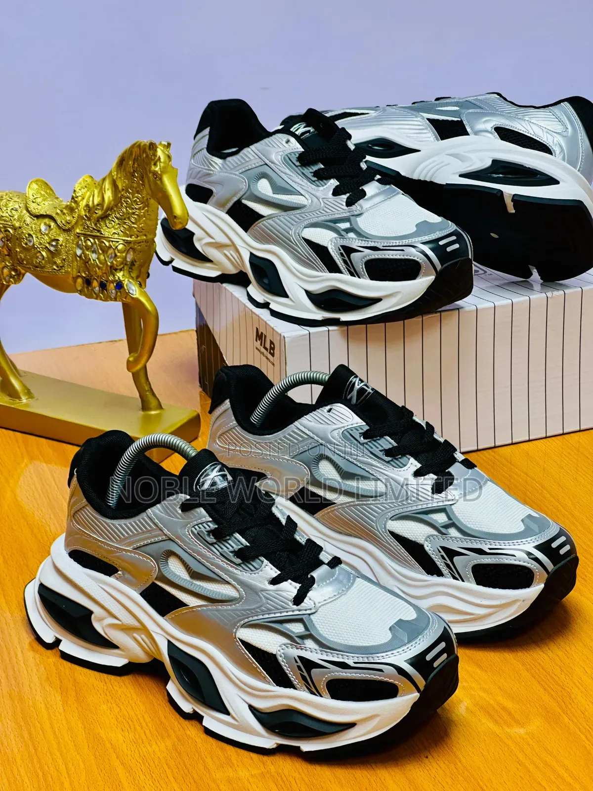 High Grade Unisex Sneakers AGL 7d