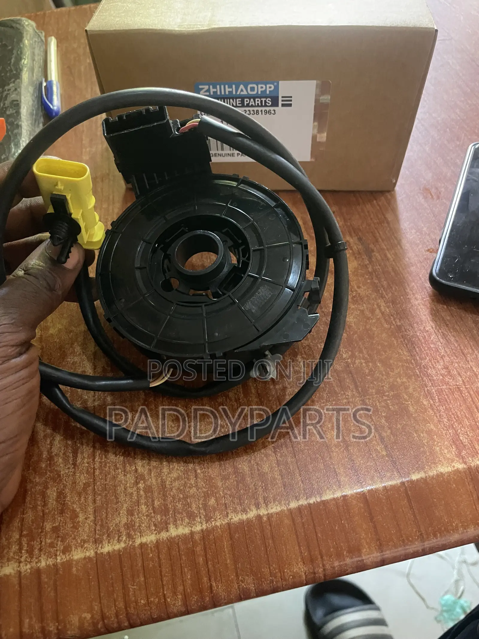 Chevrolet Tahoe, Silverado Steering Wheel Clock Spring 2015-2019