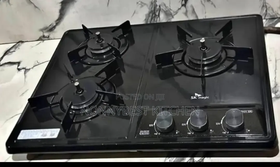 Korean Neatly Used 3 Burners Table Gas Cooker, Auto Ignition.