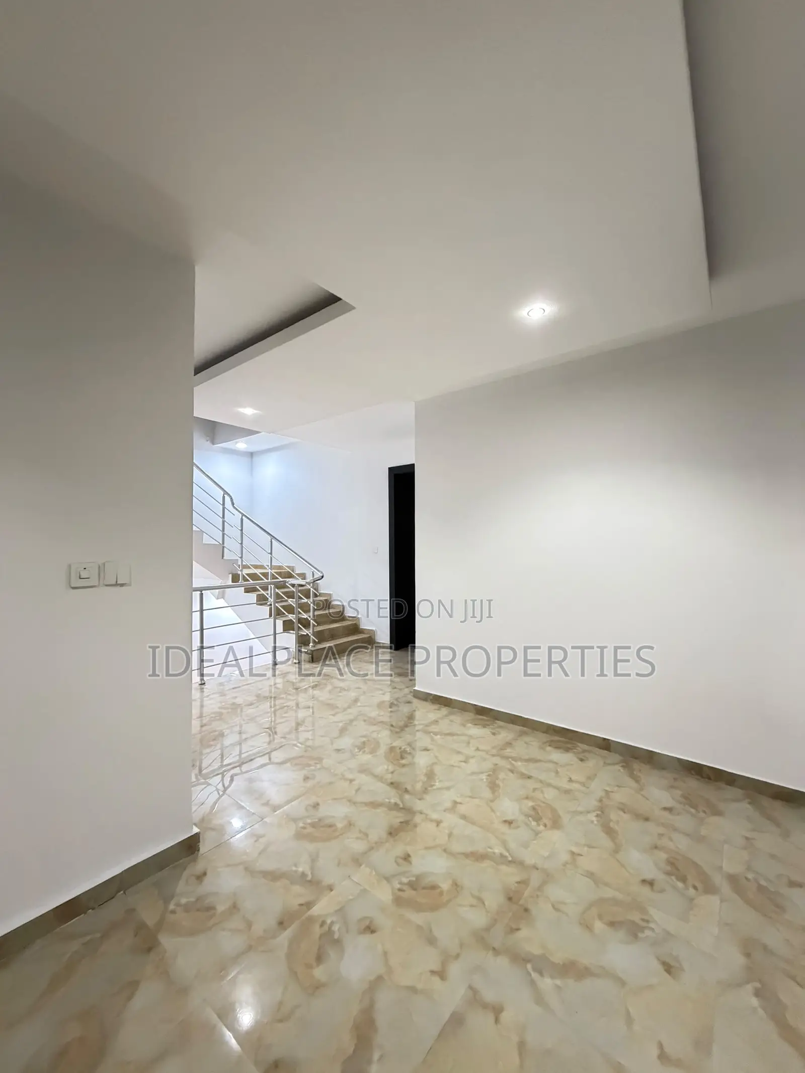 4bdrm Duplex in Osapa london for rent