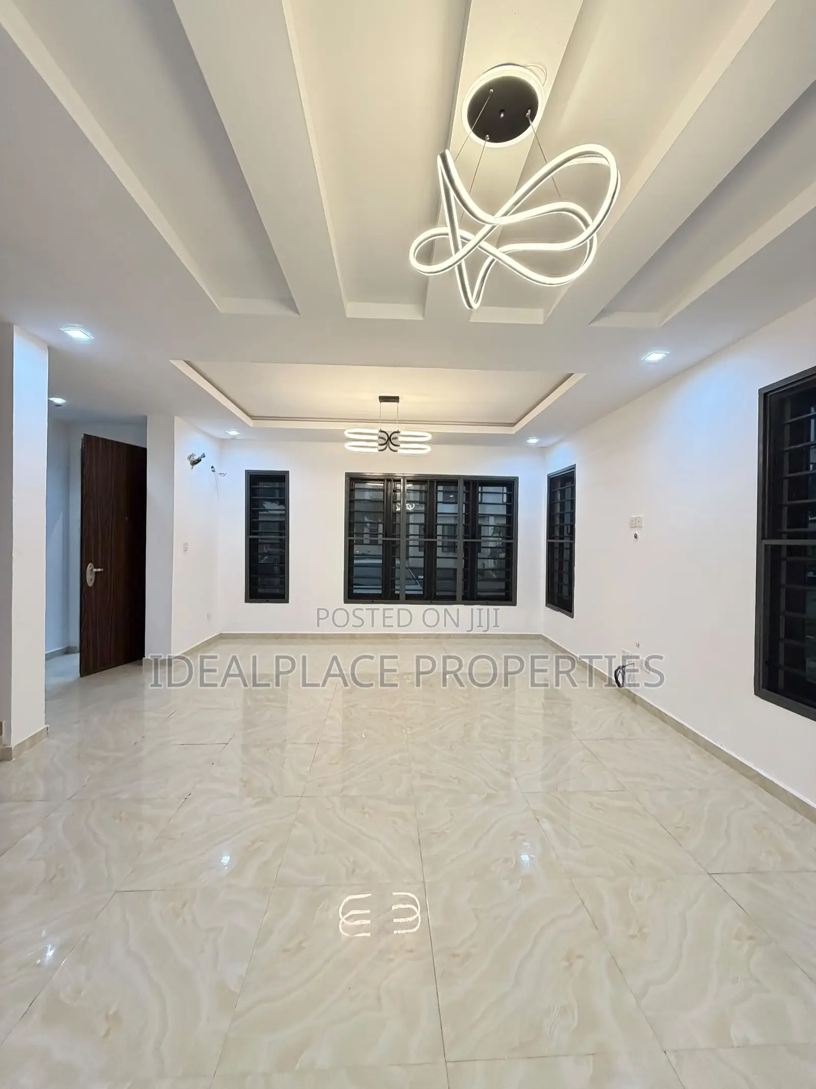 4bdrm Duplex in Osapa london for rent