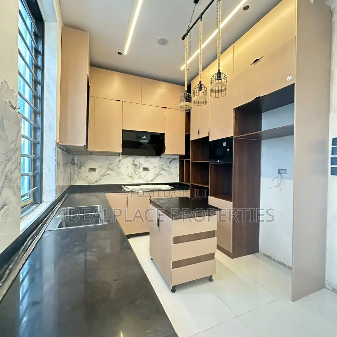 4bdrm Duplex in Ajah for sale