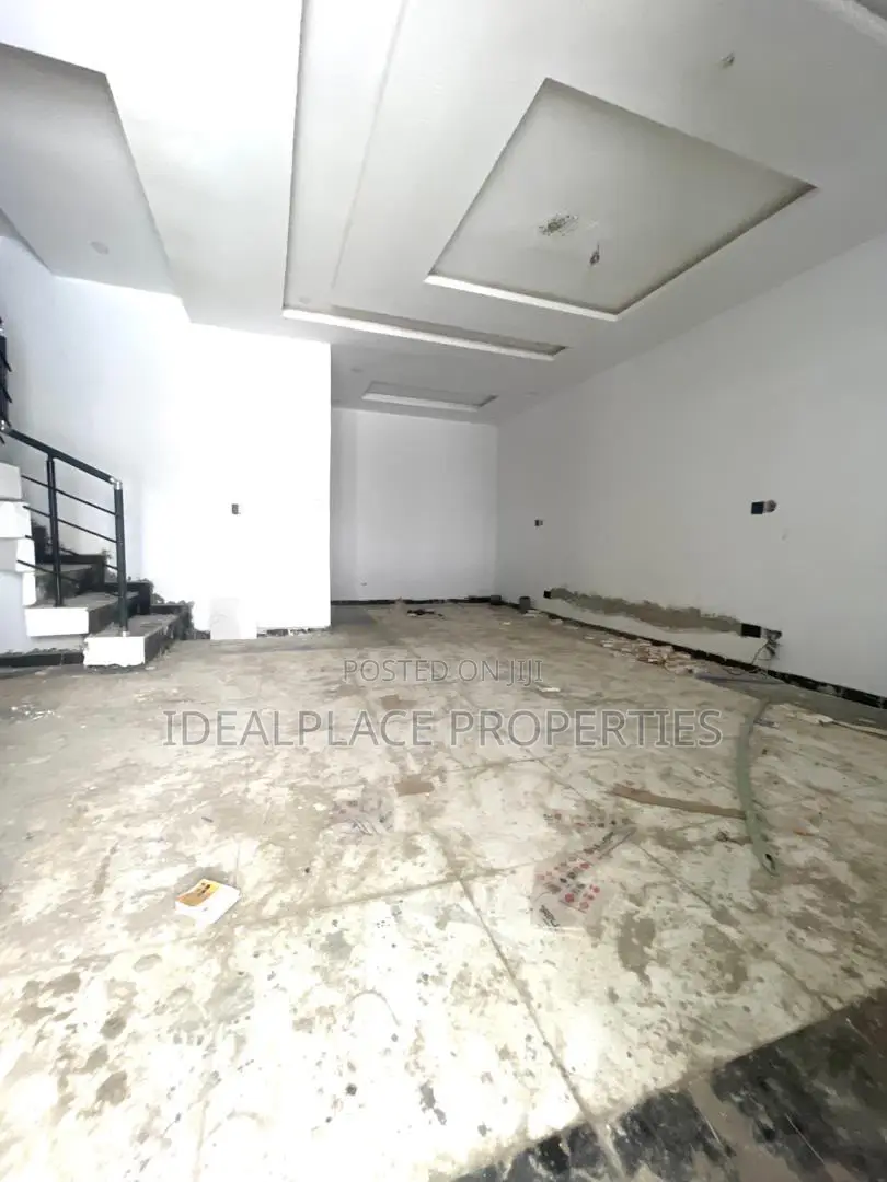 3bdrm Townhouse/Terrace in VGC / Ajah for sale