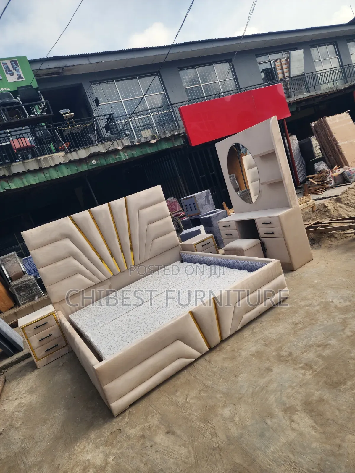Luxury 6by6 Set of Cream Coloured Bed.