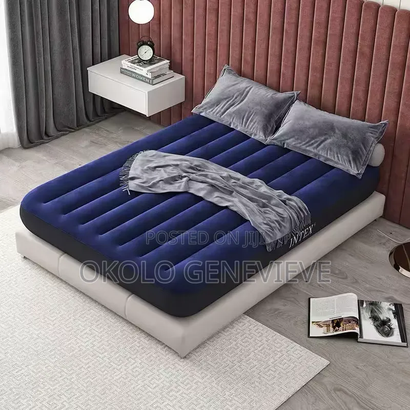4.5ft by 6ft 10" Height Double Size Intex Airbed With Pump