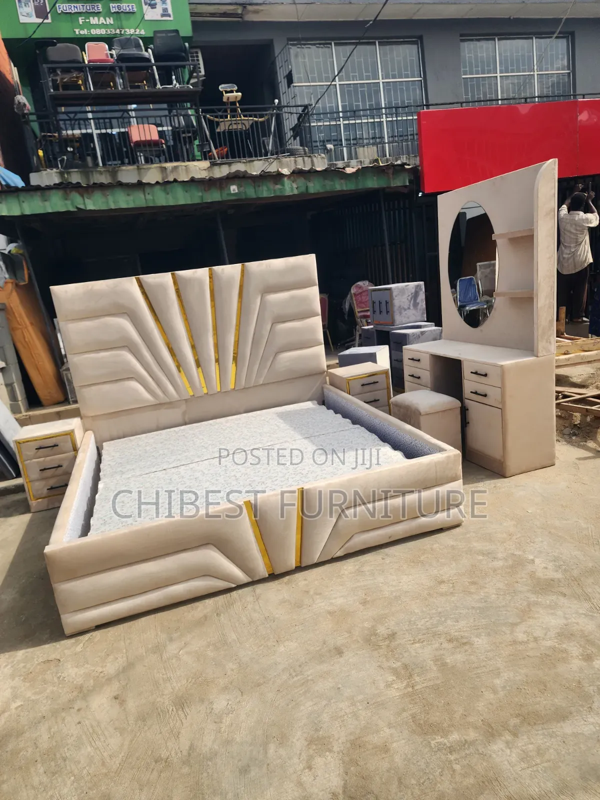 Executive Set of Bed Used in Homes and Hotels