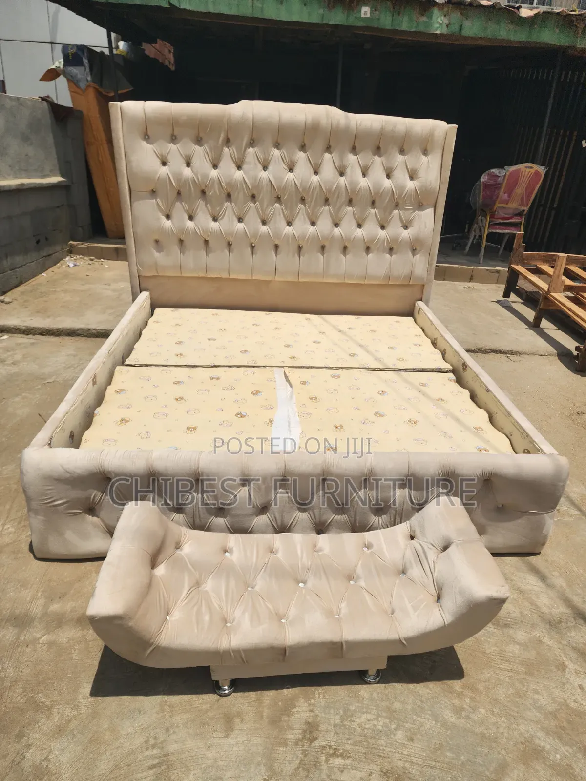 5ft Tall 6by6 Luxury Bed.