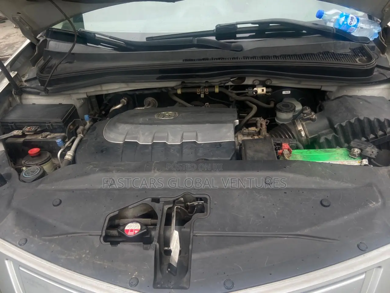Acura MDX SUV 4dr AWD (3.7L 6cyl 6A) 2011 Silver