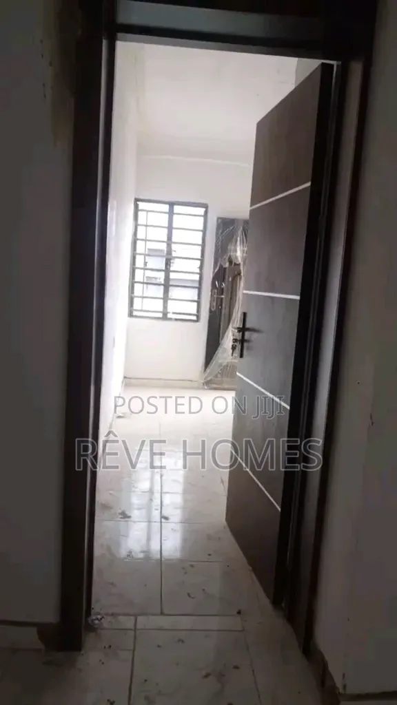 2bdrm Block of Flats in Shomolu / Shomolu for rent