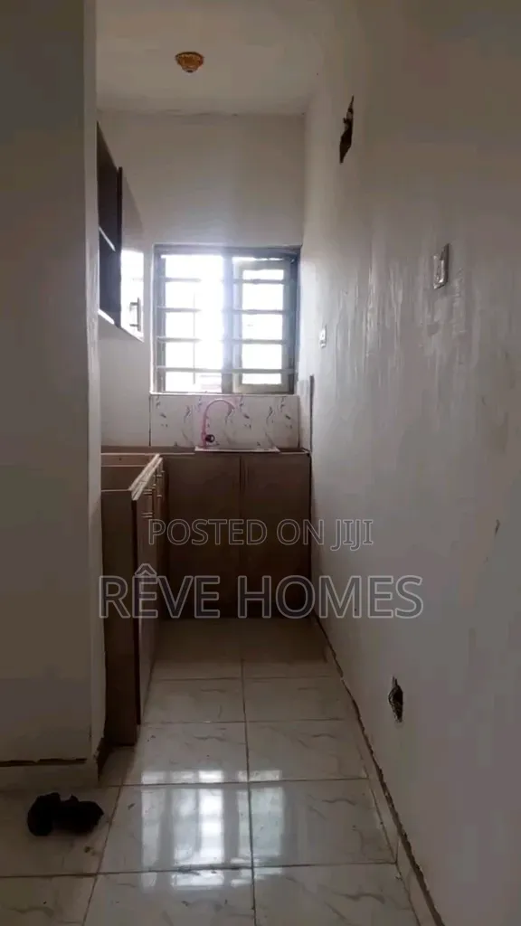2bdrm Block of Flats in Shomolu / Shomolu for rent