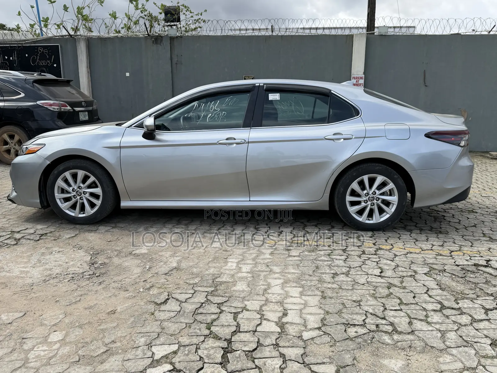Toyota Camry LE 2022 Silver